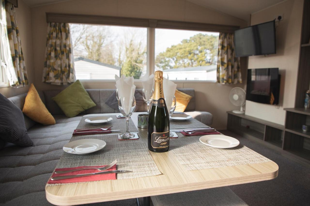 41 Orchard Bank, 3 Bed, Rockley Park Poole Βίλα Εξωτερικό φωτογραφία