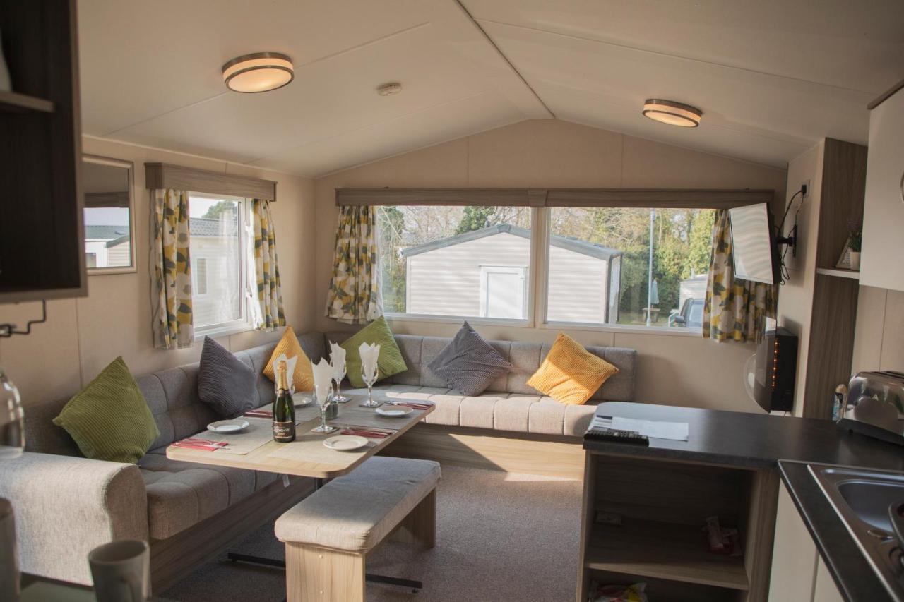 41 Orchard Bank, 3 Bed, Rockley Park Poole Βίλα Εξωτερικό φωτογραφία